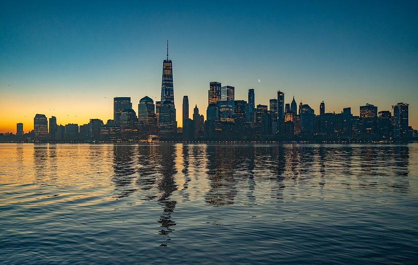 Sunrise over New York City, USA by Patrick Groß