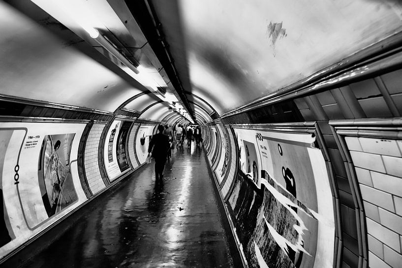 London Underground by Frank Hendriks