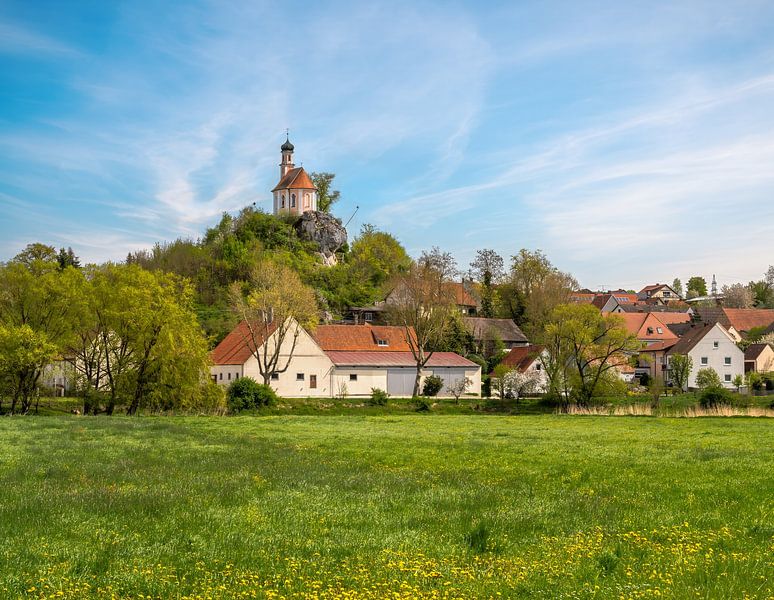 Die idyllisch gelegene Kapelle von Wörnitzstein  von ManfredFotos
