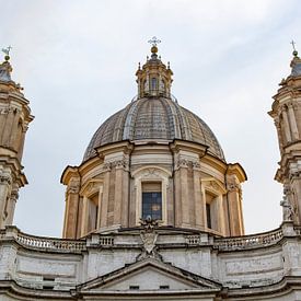 Die Pracht von Sant'Agnese in Agone, Rom von Joy Mennings