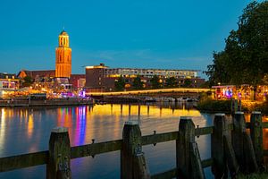 Zwolle an einem Sommerabend mit dem Peperbusturm in der Altstadt