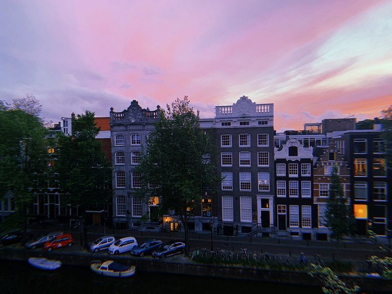 Amsterdam by Hello Pompoyo