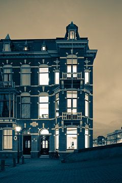 Nachtelijk Den Haag van Raoul Suermondt