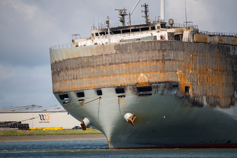 Disaster ship Fremantle Highway close-up by Jan Georg Meijer