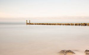 Wellenbrecher an der Küste von Zeeland, Niederlande