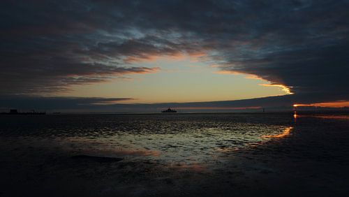 Ameland at its most beautiful at sunset. by Rinnie Wijnstra (FotoAmeland )