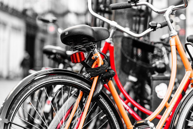 fietsen rood/oranje Maastricht von Chantal Brugmans