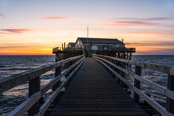 Stelzenhaus in Sankt-Peter-Ording bei Sonnenuntergang