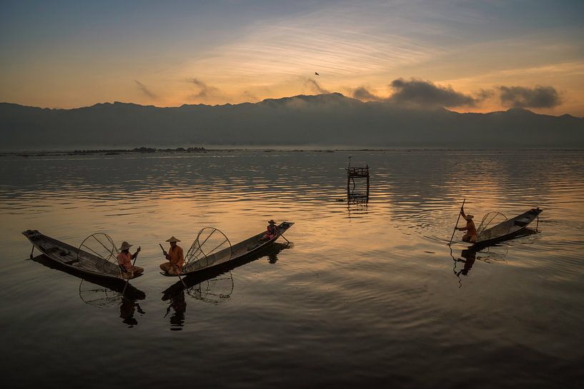 Début de journée sur le lac Inle au Myanmar par Anges van der Logt