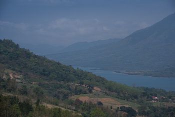 Ciel bleu au-dessus des montagnes de Khe Sanh