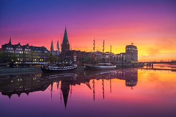 Schlachte in Bremen, Deutschland bei Sonnenaufgang von Michael Abid