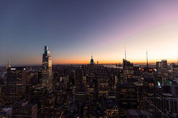 Manhattan skyline during sunset by swc07