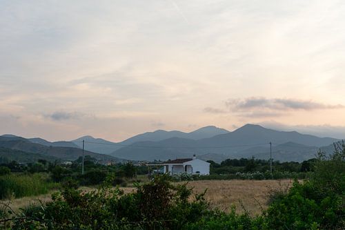 Pastelzonsondergang bij Olbia van Xulé Bogers