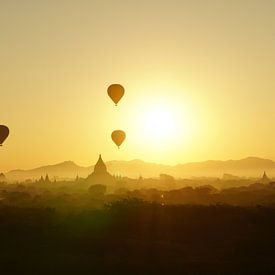 Bagan, Myanmar (Birmanie) sur Ilse van N