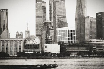 Skyline Shanghai by Erik Juffermans