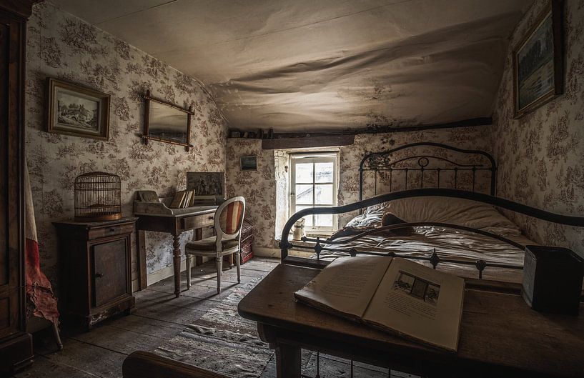 Verlassenes Schlafzimmer von Joren Mus