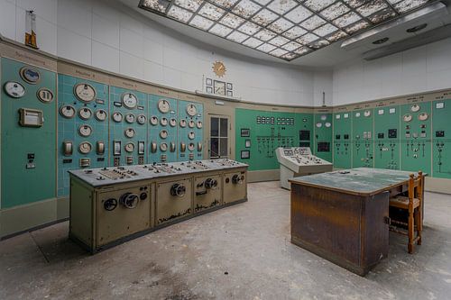 The Silence Under Glass - Abandoned Control Room