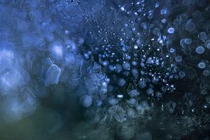 Univers abstrait bleu avec bulles