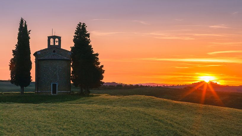 Sonnenuntergang Vitaleta Kapelle, Toskana, Italien von Henk Meijer Photography