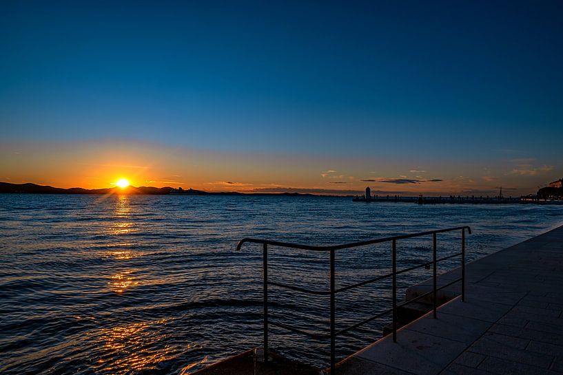 Croatie : Vue sur Pristavni Molo pendant un coucher de soleil par Photoart-Naegele