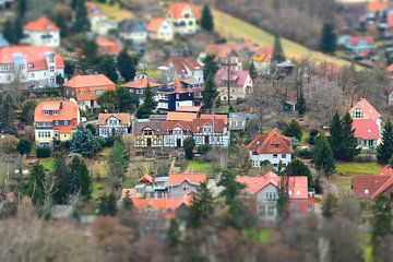Luchtfoto van het romantische middeleeuwse stadje Wernigerode in het Harzgebergte in Duitsland