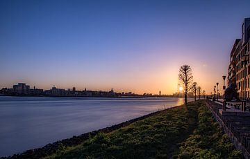 Mystieke zonsondergang Papendrecht van Remon Evenhuis