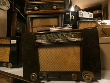 Een ouderwetse radio van Veluws