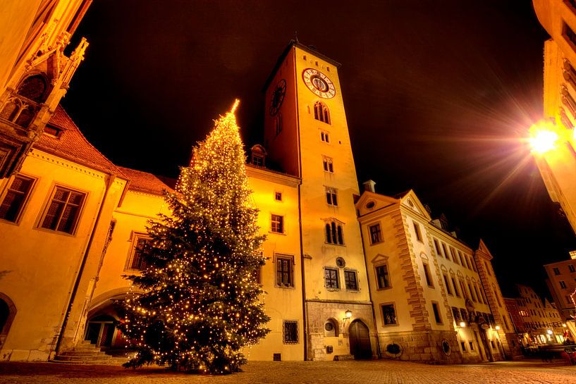 Weihnachtliches Rathaus Regensburg von Roith Fotografie