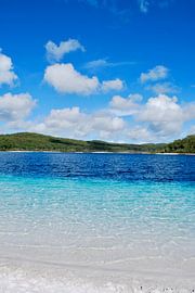 The Blue Waters of Lake McKenzie - Fraser Island, Australia by Be More Outdoor
