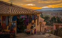 Winkeltje in een dorp in de Heilige Vallei, Peru van Rietje Bulthuis thumbnail