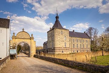 Genhoes Castle at Oud-Valkenbrug by Rob Boon