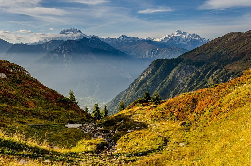 Ein neuer Tag auf der Belalp mit Blick auf die Walliser Berge von Sean Vos