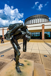 Sculpture en bronze « Atlas » de Lotta Blokker
