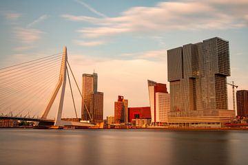 Rotterdam skyline zonsondergang van Studio Wanderlove