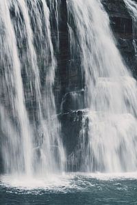 Wasserfall in der Nähe des Gotthardmassivs