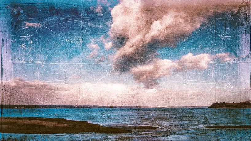Wolken en zeeblauw van Heiko Westphalen