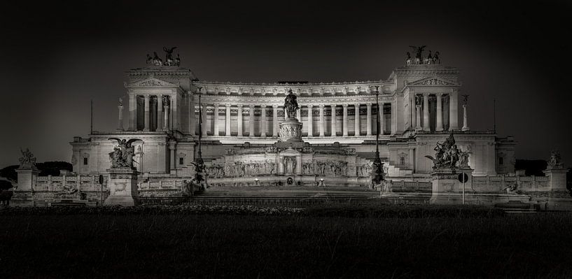 Victor Emmanuel II National Monument by Rene Siebring