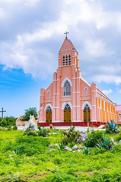 Kerk buiten in Curacao van Barbara Riedel