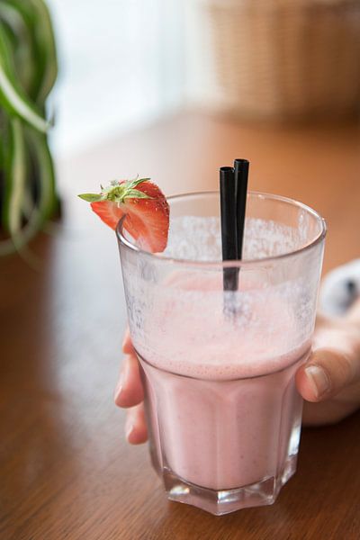 Smoothie mit Stroh von Perry Wiertz