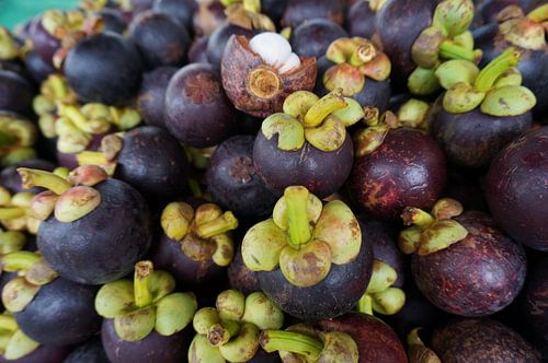Mangosteen (fruit)
