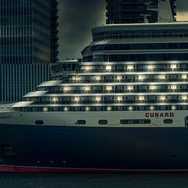 Queen Elizabeth cruise ship von Rob Eijfferts