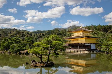 Le temple d'or (Kinkaku-ji) à Kyoto sur Marcel Alsemgeest