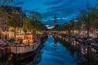 Reflectie in de Prinsengracht bij de Westertoren in Amsterdam van Jeroen de Jongh thumbnail