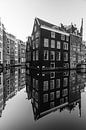 Canal et maisons anciennes à Amsterdam, Pays-Bas. par Lorena Cirstea Aperçu