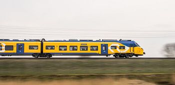 New NS train (ICNG) at high speed on HSL track