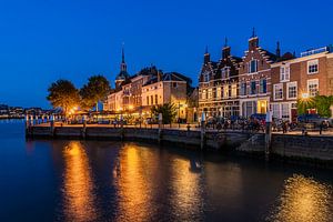 Blauwe uur aan de Dordrechtse Kuipershaven