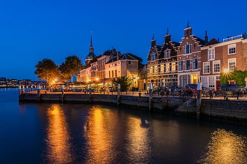 Blauwe uur aan de Dordrechtse Kuipershaven