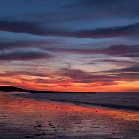 Sonnenuntergang vom Strand von Renesse 2 von Laurens van Eijndthoven