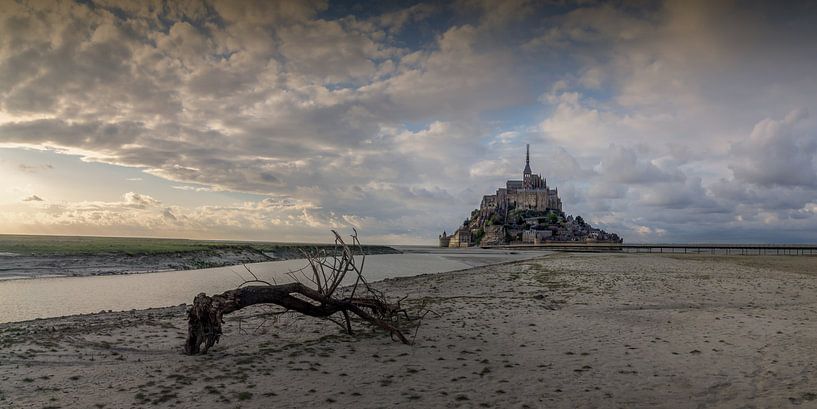 Mont Saint Michel  van Toon van den Einde