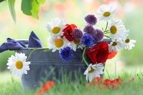 Bloempotpourie vanuit de cottage-tuin